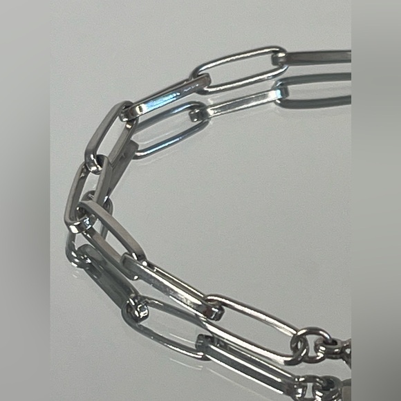 BURBERRY Logo Plate Silver Tone Bracelet - Picture 5 of 7